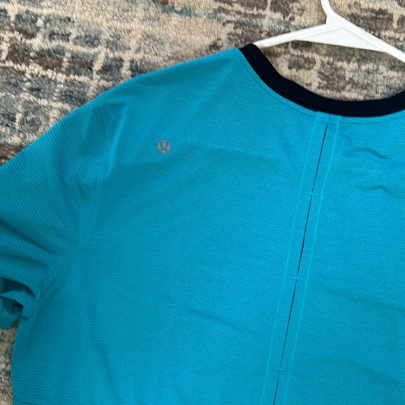 Lululemon Precise Tee *Mesh
Kayak Blue size Large - Picture 6 of 9
